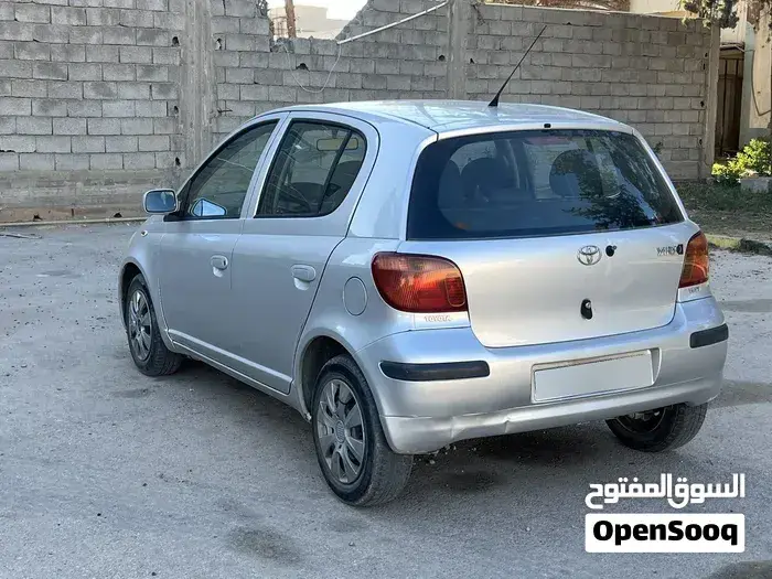 Toyota Yaris 2005 photo 3