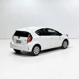 Toyota Aqua 2018 photo 3
