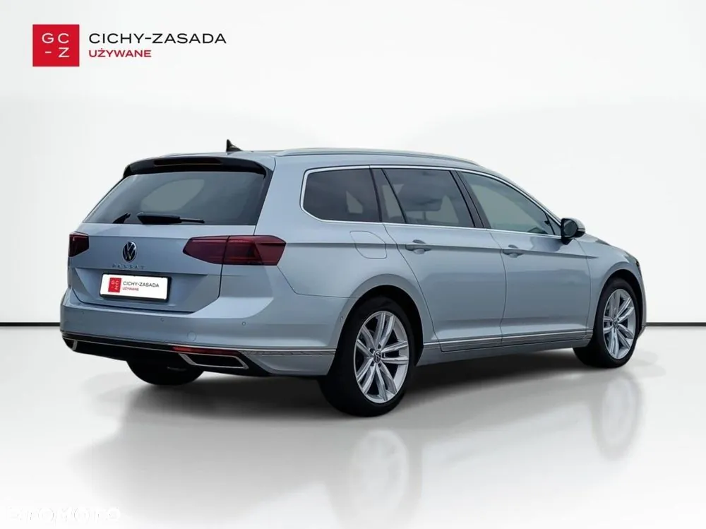 Volkswagen Passat Variant 2023 photo 5