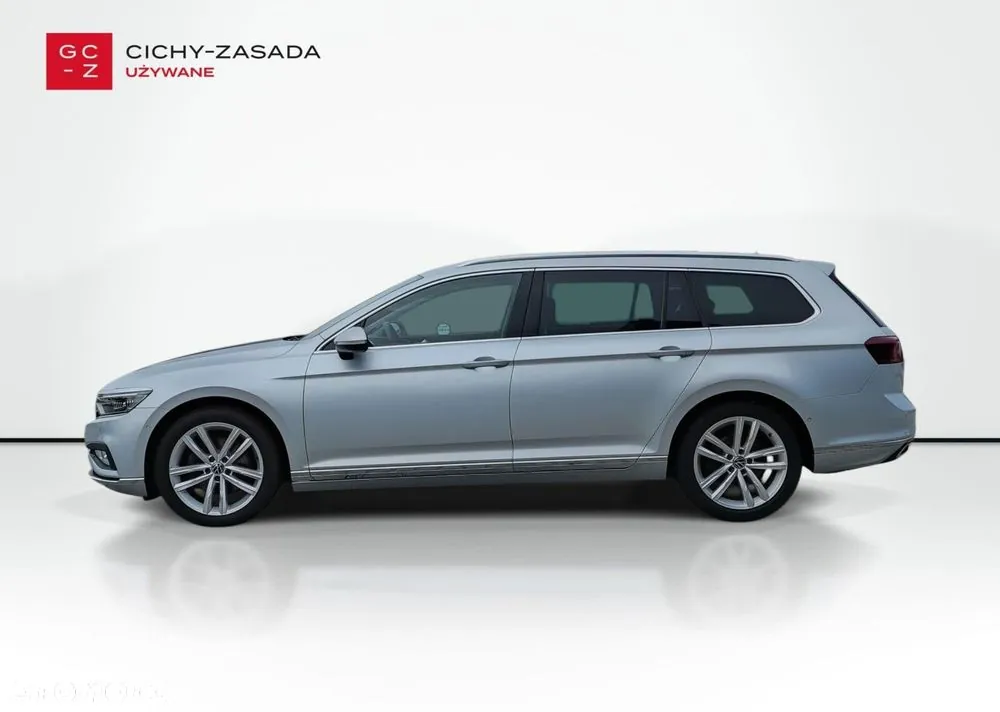 Volkswagen Passat Variant 2023 photo 2