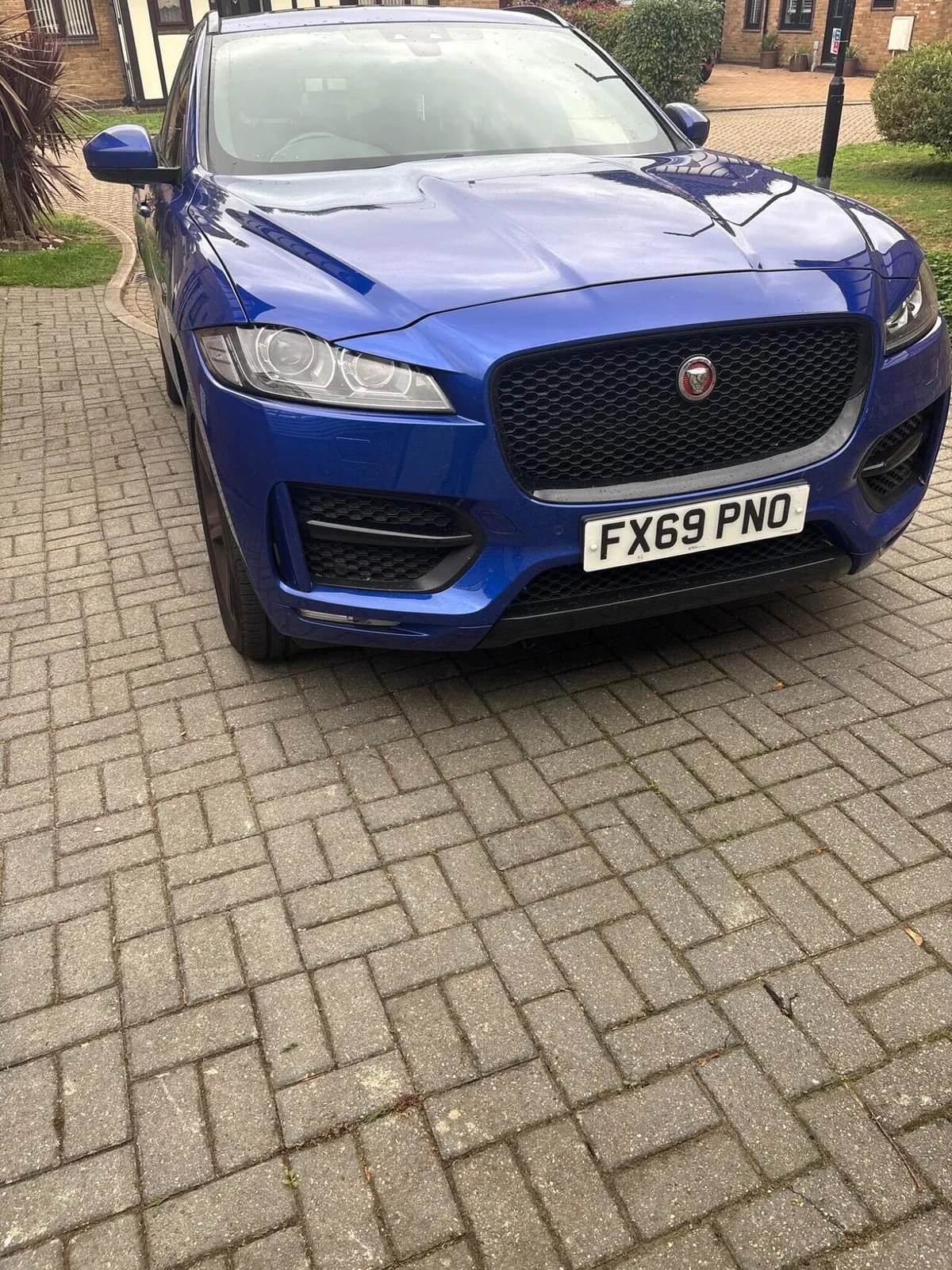 Jaguar F-Pace 2019 photo 2