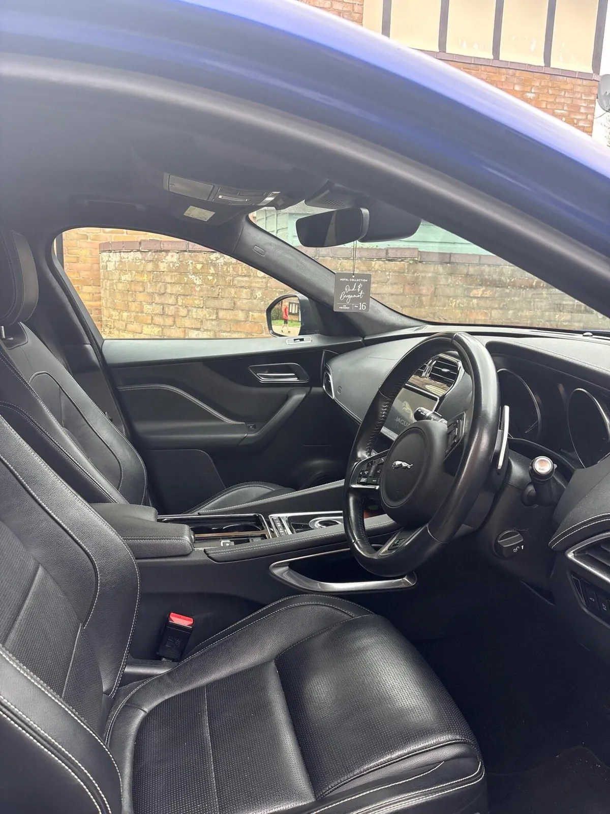 Jaguar F-Pace 2019 photo 4