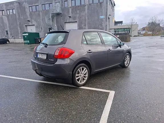 Toyota Auris 2008 photo 5