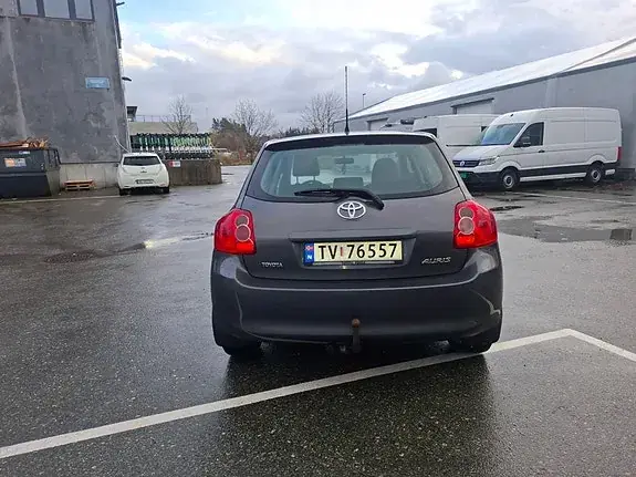 Toyota Auris 2008 photo 3