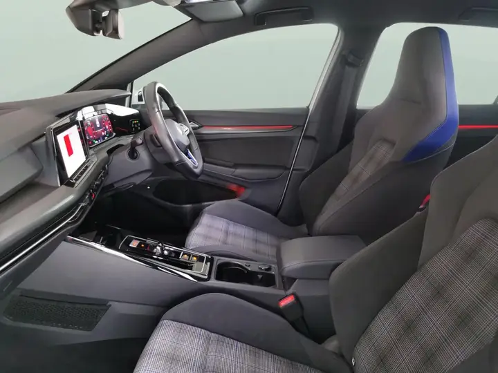 Volkswagen Golf 2023 photo 4