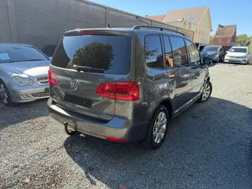 Volkswagen Touran 2012 photo 3