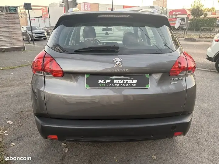 Peugeot 2008 2015 photo 5