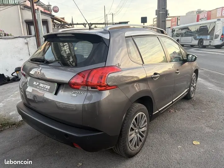 Peugeot 2008 2015 photo 4