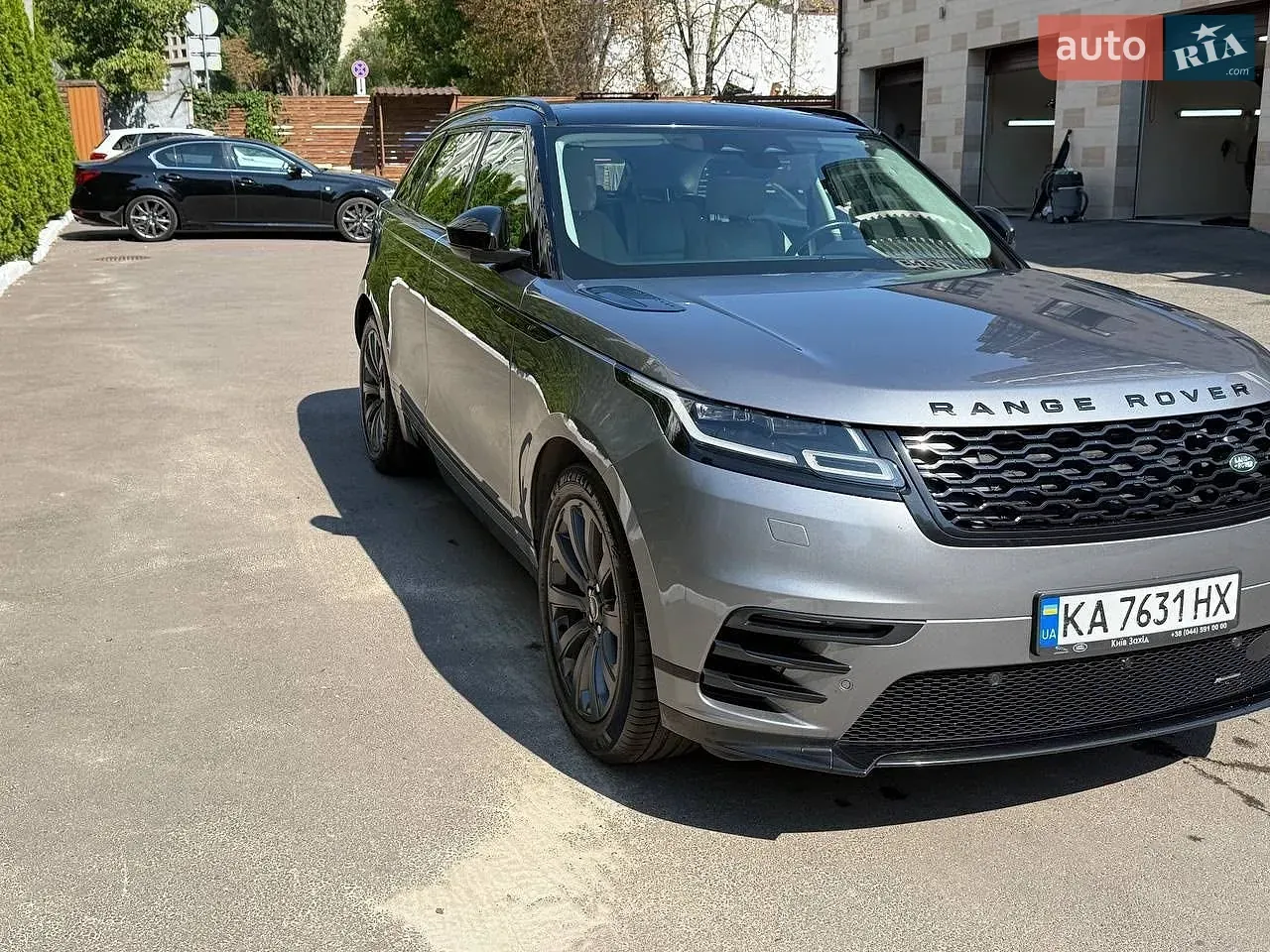 Land Rover Range Rover Velar 2021 photo 2