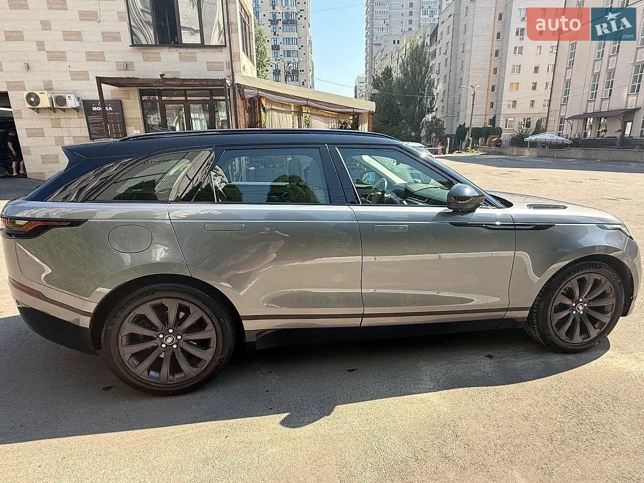 Land Rover Range Rover Velar 2021 photo 5