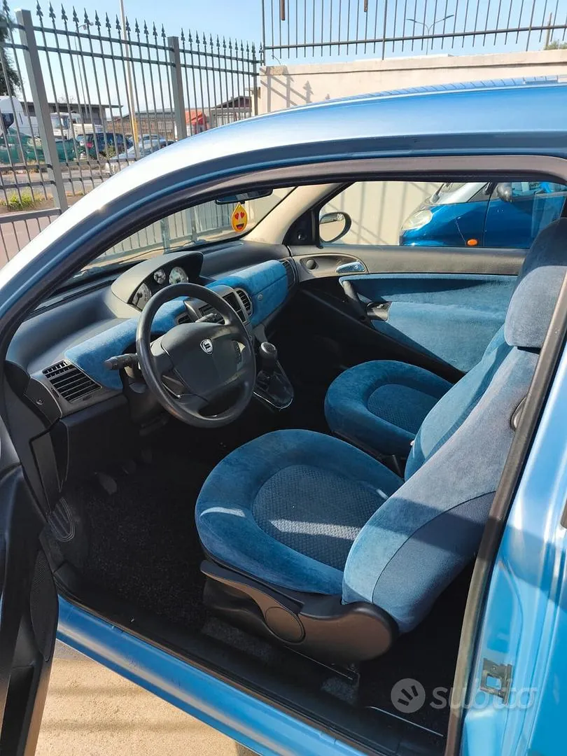 Lancia Ypsilon 2003 photo 5