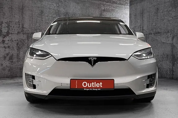 Tesla Model X 2016 photo 2
