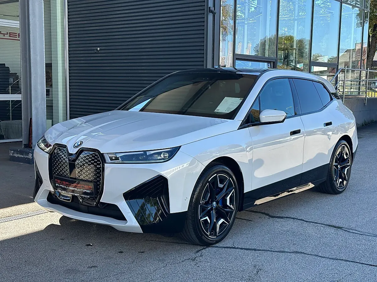 BMW Ix