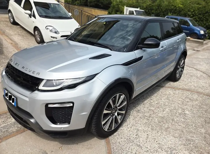 Land Rover Range Rover Evoque 2017 photo 2