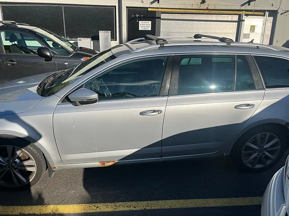 Skoda Octavia 2013 photo 2