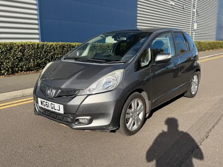 Honda Jazz 2012 photo 2