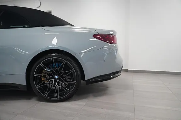 BMW M4 2025 photo 5