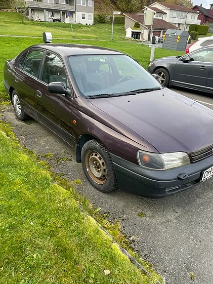 Toyota Carina E