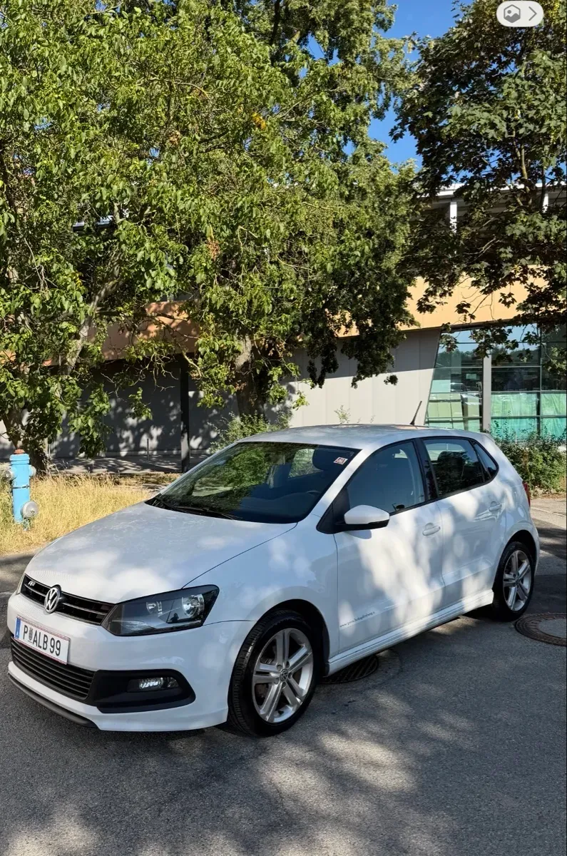 Volkswagen Polo 2012 photo 2