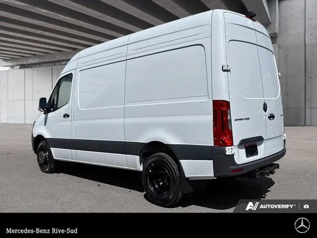 Mercedes-Benz Sprinter 2025 photo 3