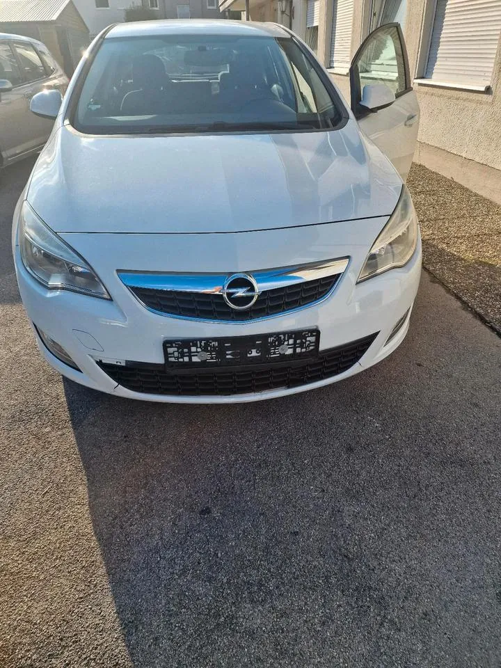 Volkswagen Astra