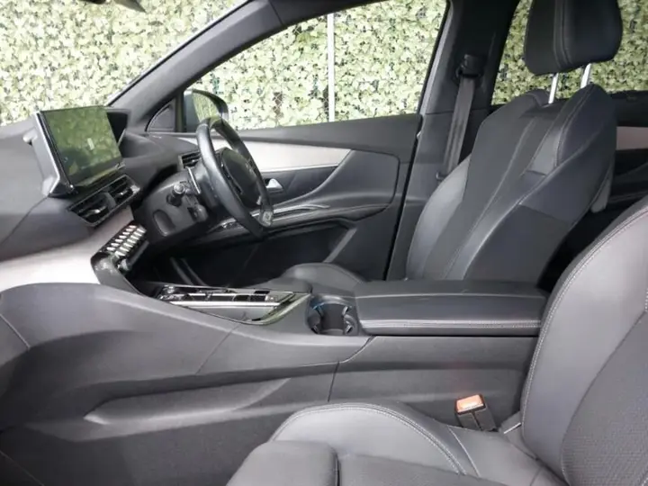 Peugeot 5008 2023 photo 5