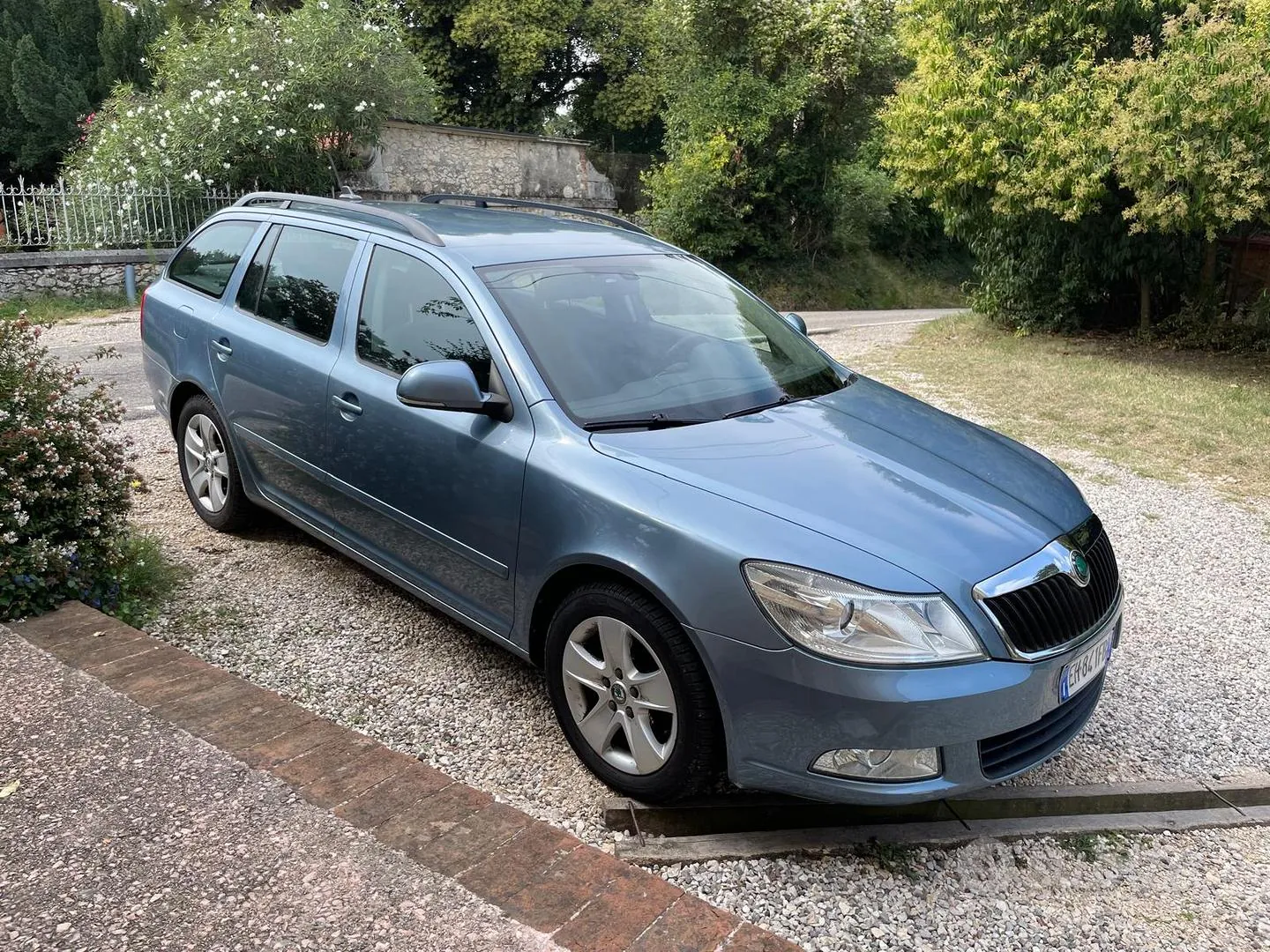 Skoda Octavia 2011 photo 3