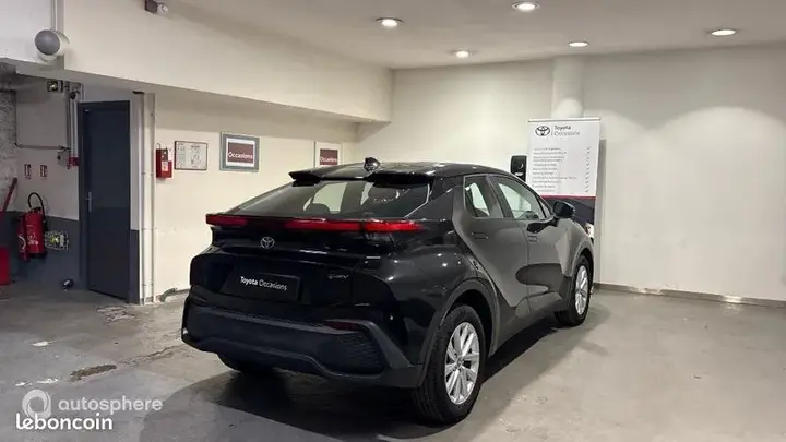 Toyota C-Hr 2025 photo 5