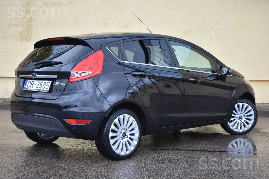 Ford Fiesta 2010 photo 5