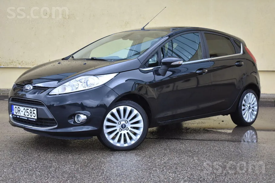 Ford Fiesta 2010 photo 4