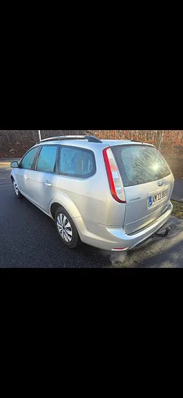 Ford Focus 2010 photo 4