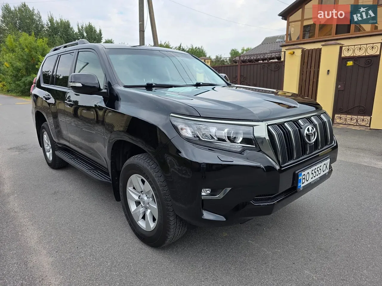 Toyota Land Cruiser Prado 2023 photo 2