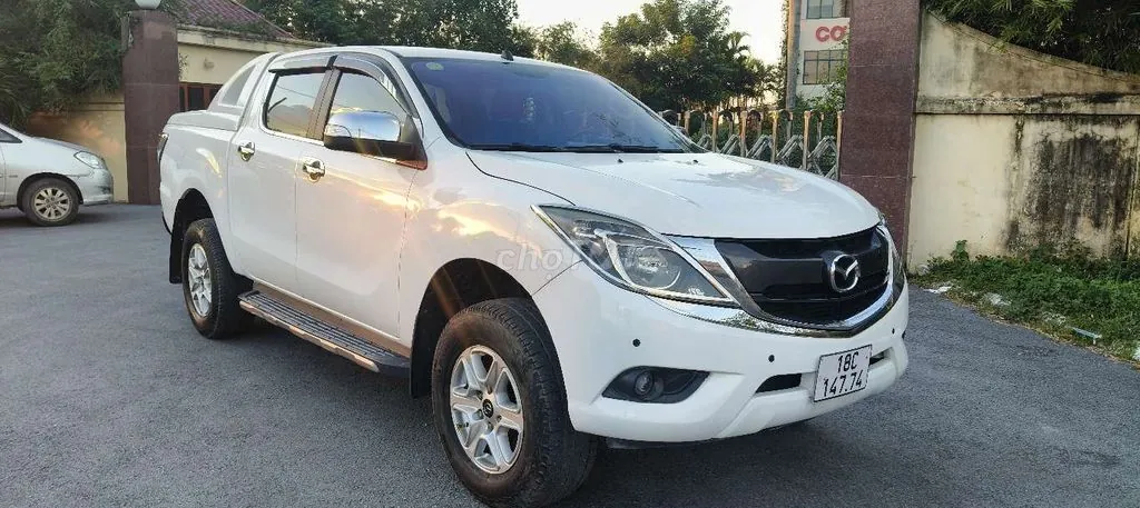 Mazda Bt-50 2017 photo 2