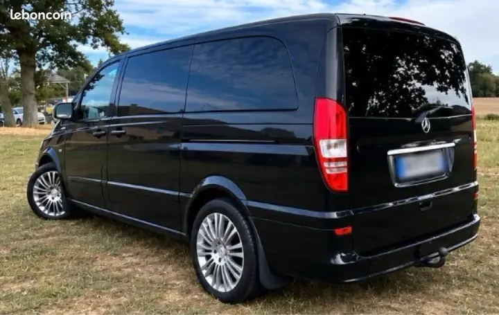 Mercedes-Benz Viano 2010 photo 3