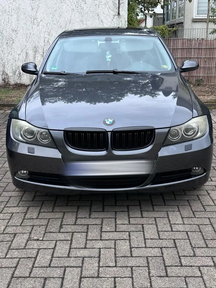 BMW E90