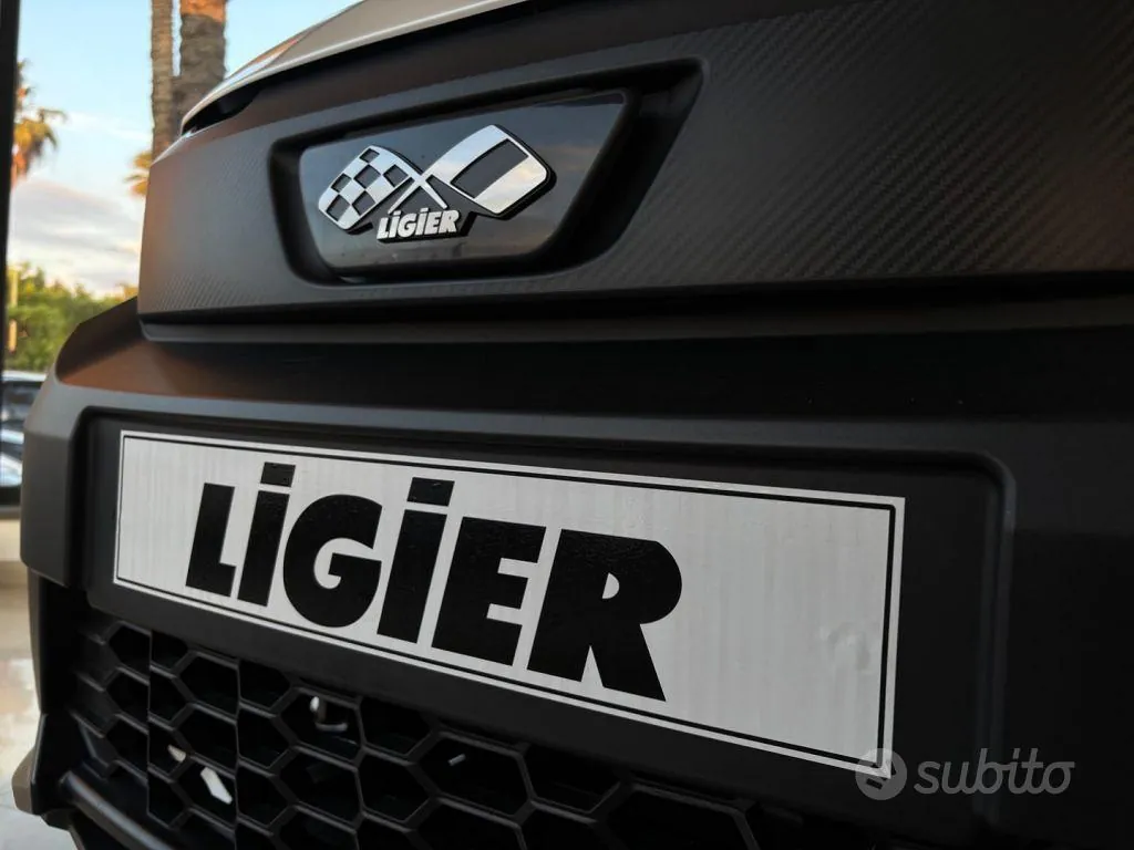 Ligier Js50 photo 5