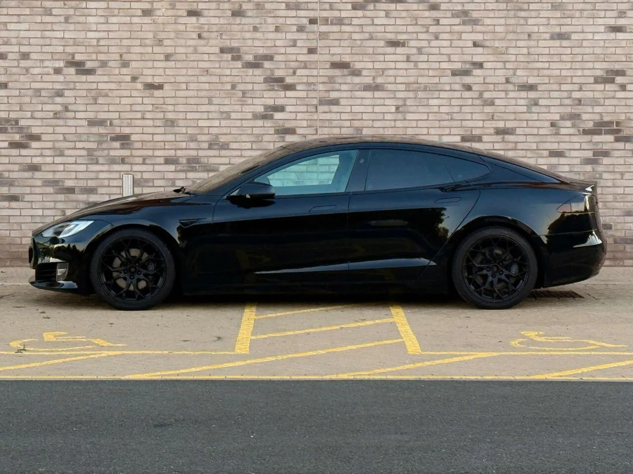 Tesla Model S 2020 photo 4