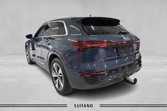 Audi Q8 E-Tron 2024 photo 3