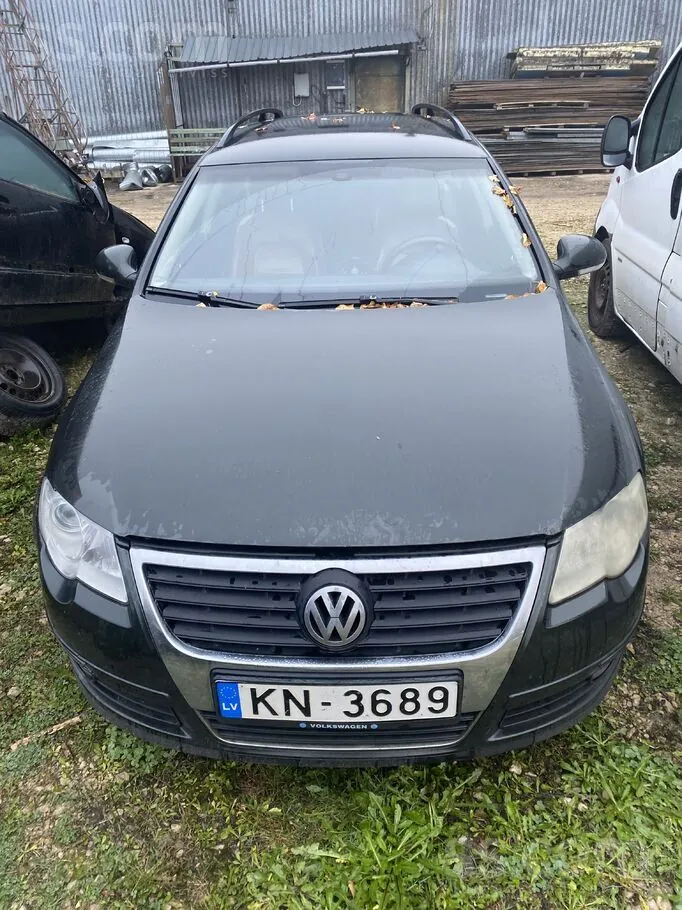 Volkswagen Passat Variant 2006 photo 2