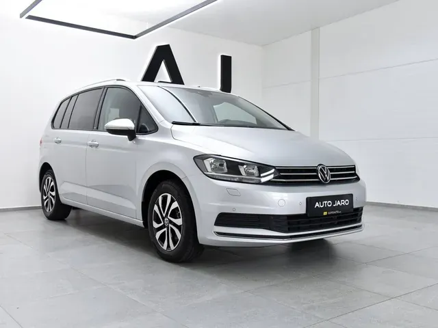 Volkswagen Touran 2022 photo 3
