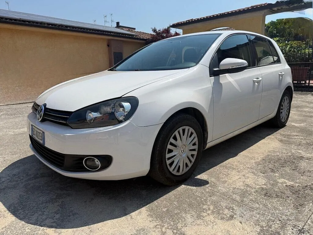 Volkswagen Golf 2010 photo 3