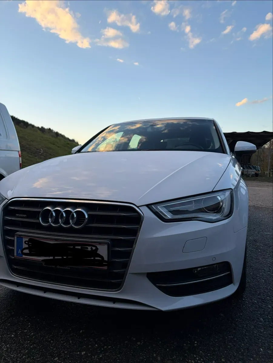 Audi A3 2015 photo 3