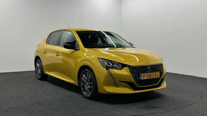 Peugeot 208 2022 photo 3