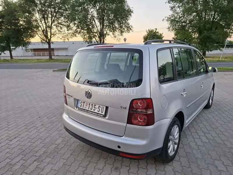 Volkswagen Touran 2007 photo 5