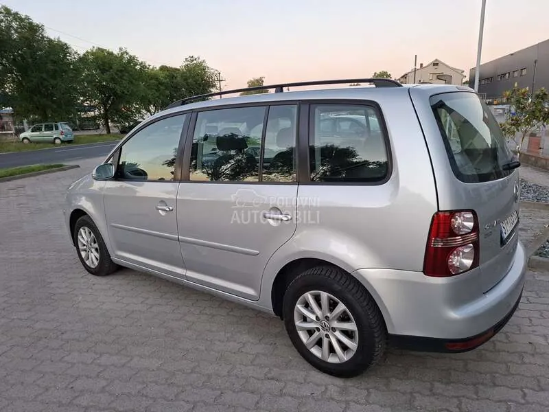 Volkswagen Touran 2007 photo 3