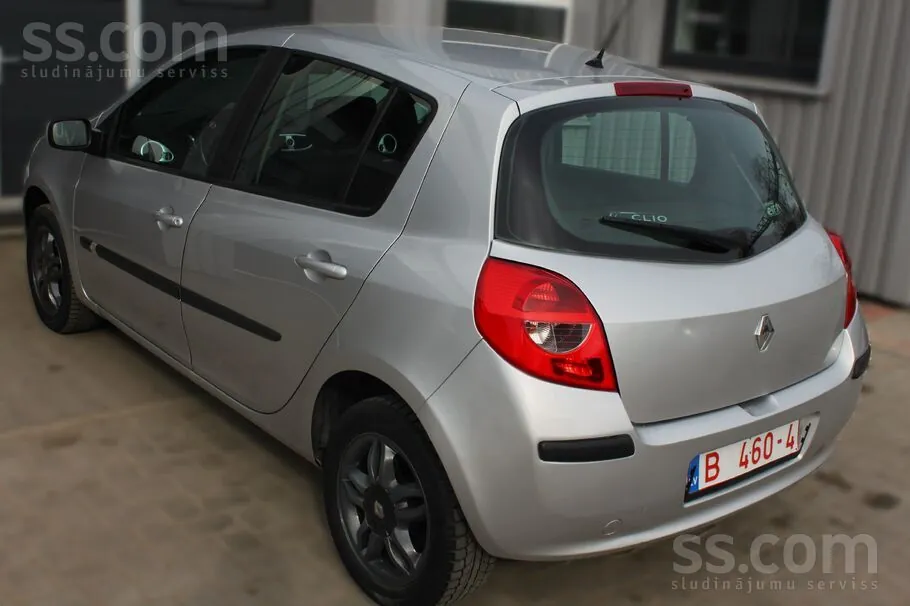 Renault Clio 2008 photo 4