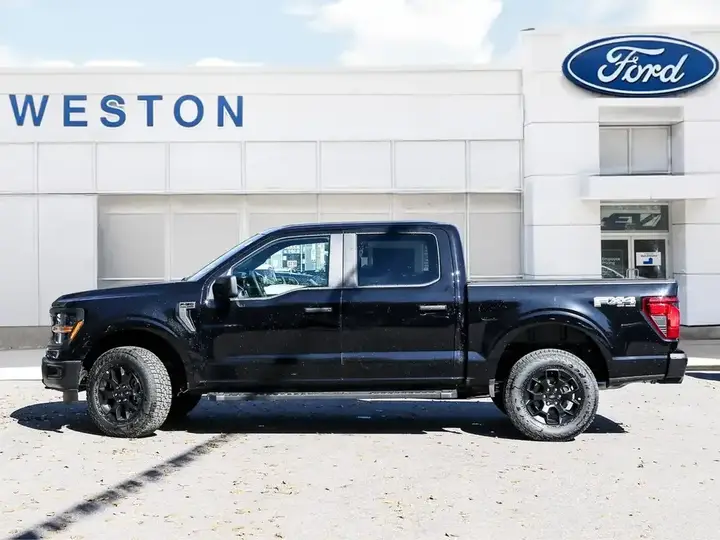 Ford F-150 2026 photo 2