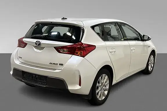 Toyota Auris 2013 photo 4