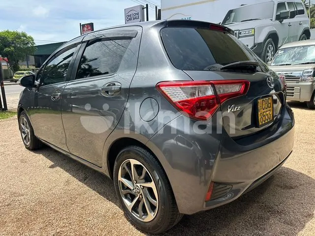 Toyota Vitz 2018 photo 4