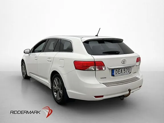 Toyota Avensis 2015 photo 5